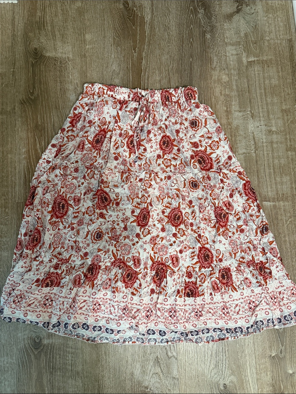 Women's Red/Pink Floral Tiered Midi Skirt